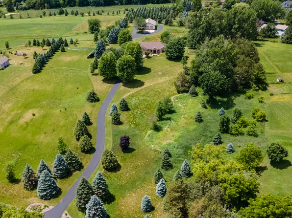 23964 Itasca Ave, Forest Lake, MN 55025