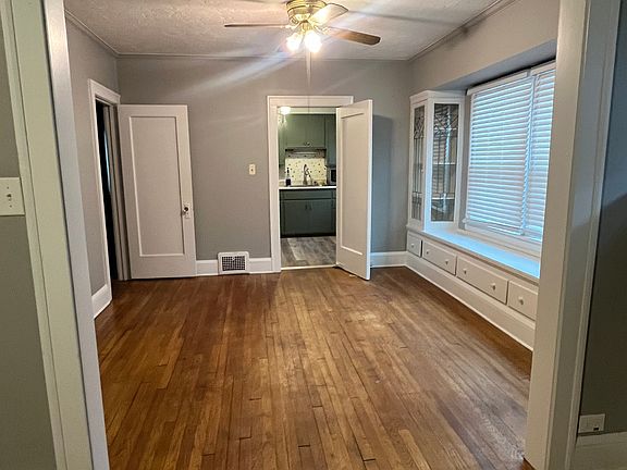 5th image of 1645 Cordova Ave #D