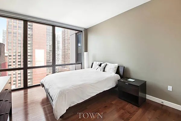 Sold by Town Residential | media 27