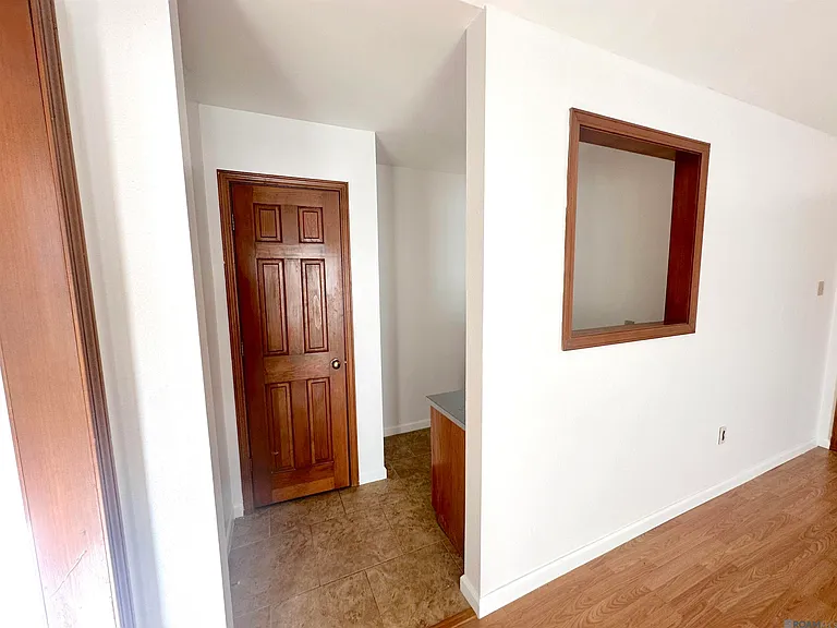 9786 Kinglet Dr — Photo 4