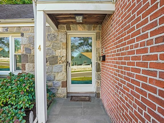 4th image of 4 Senga Road