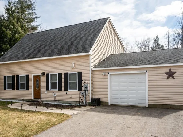 35 Collins Circle, Rochester, NH 03867