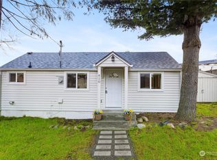 410 SW 108th St, Seattle, WA 98146