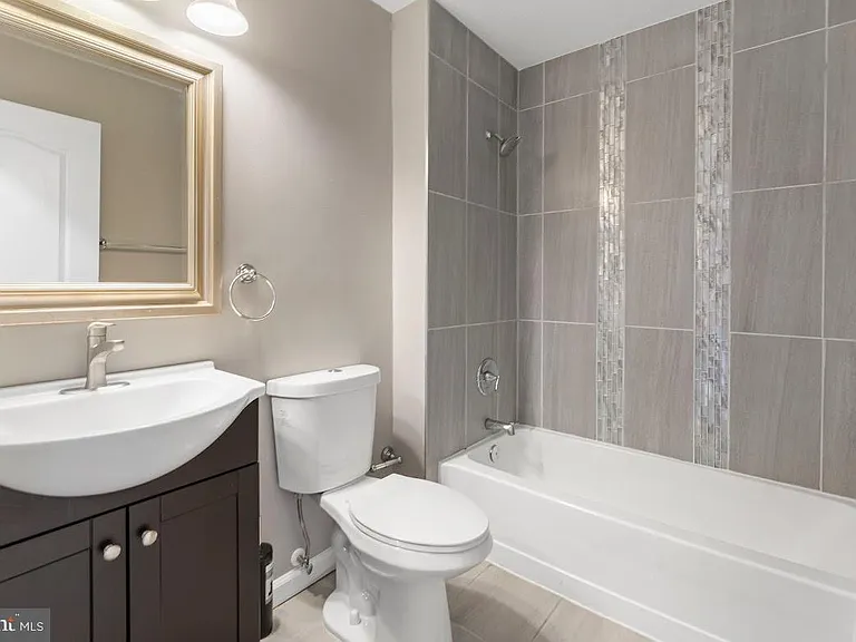 8921 Town Center Cir #5-305 — Photo 21