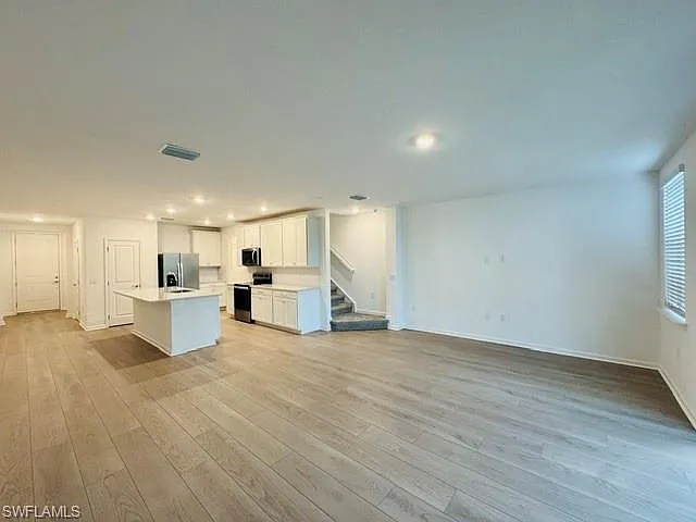 3 bed, 2.5 bath, 1816 sqft, $2,750 — Photo 3