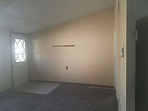 3rd image of 709 Townsend St