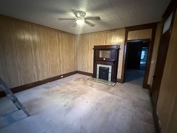 2nd image of 1317 Florence St