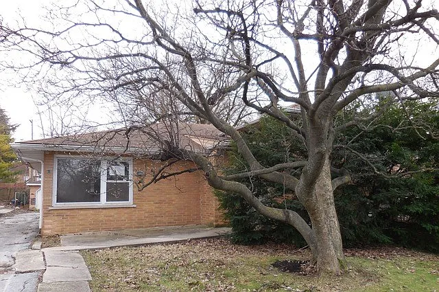 3111 172nd St photo 1