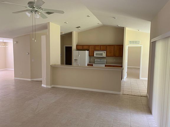 3rd image of 23 Rymen Ln