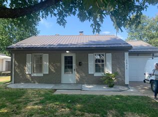 1635 S Kentwood Ave, Springfield, MO 65804
