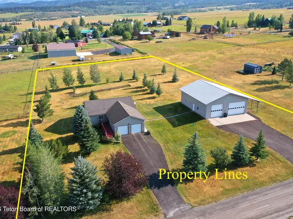 102 Buckskin Way, Etna, WY 83118
