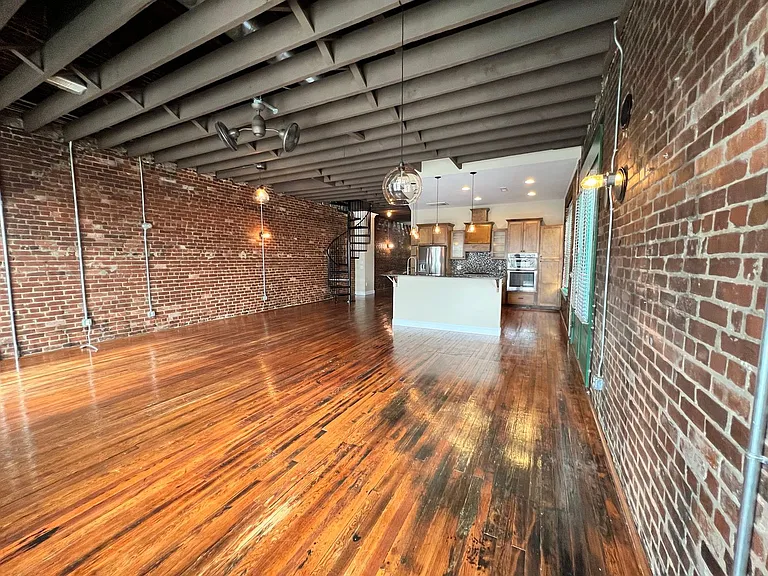 301 Market St SE — Photo 33