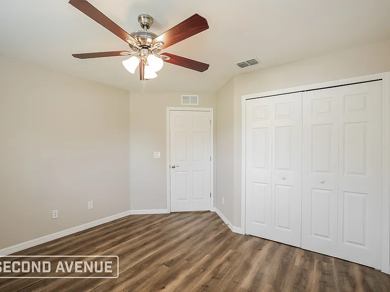 2512 54th St SW — Photo 15