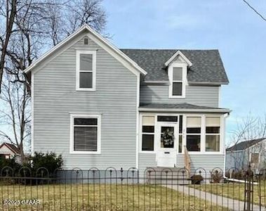 216 6th Ave S, Moorhead, MN, 56560