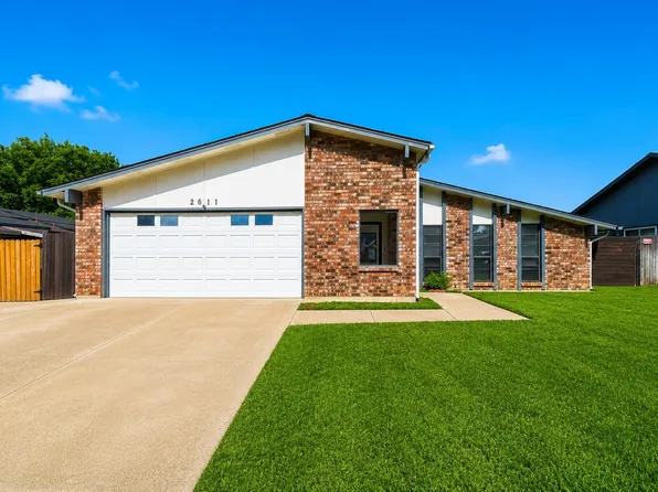 2611 Ridgemoor Ct, Arlington, TX 76016