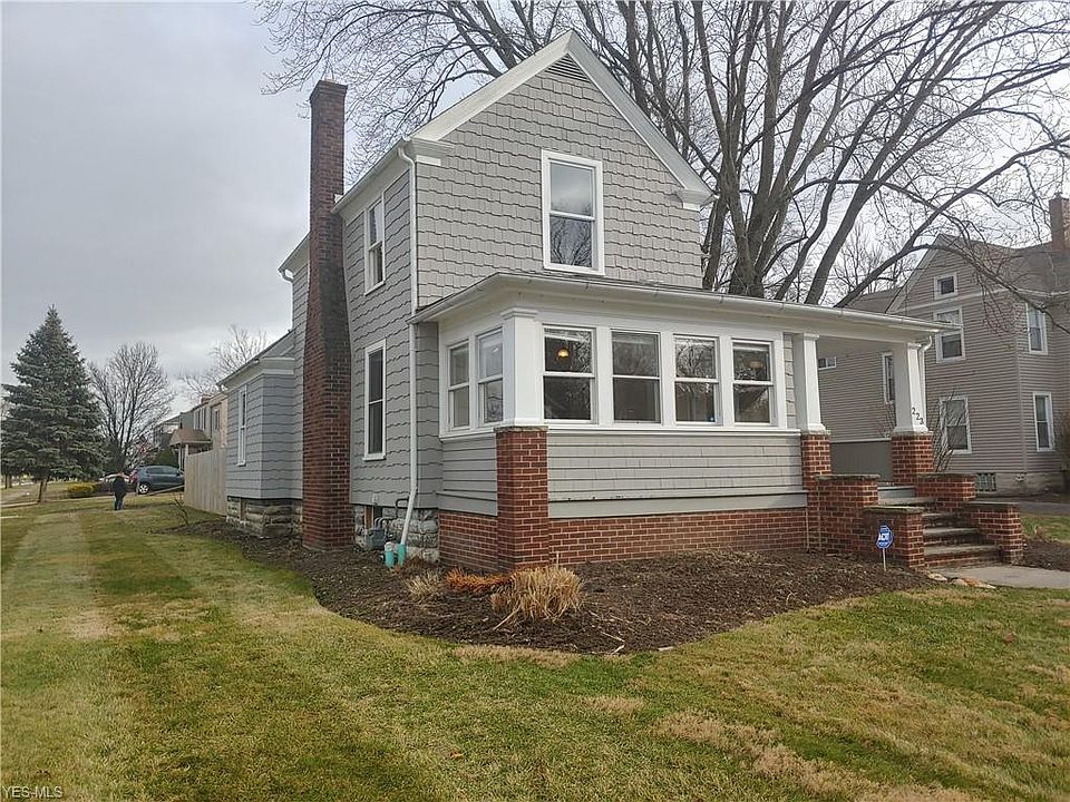 1st image of 223 Glenwood St