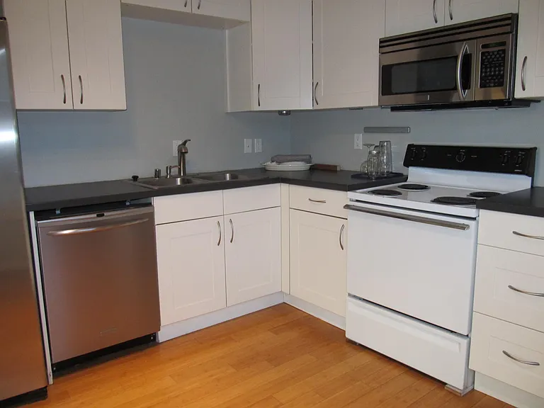 2223 Rucker Ave — Photo 17