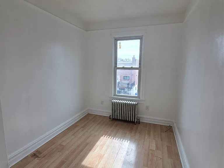 3561 Ropes Ave — Photo 7
