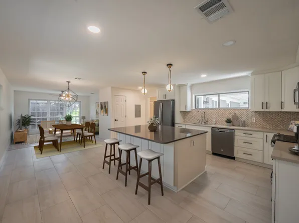 3031 Woodwind Ln, Dallas, TX 75229