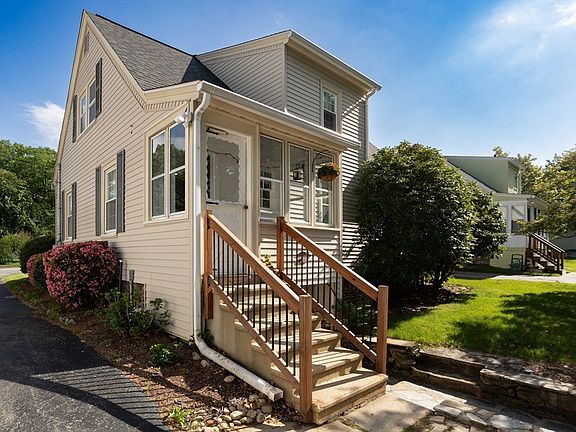 3rd image of 8 Merriweather Rd