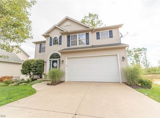 15143 Timber Ridge Dr, Middlefield, OH 44062