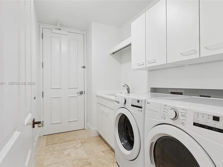 13621 Deering Bay Dr #304 — Photo 30