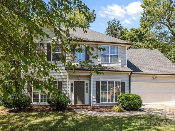 3878 Longwood Dr SW, Concord, NC 28027