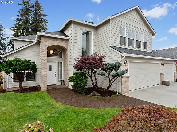3rd image of 3215 NE 141st St