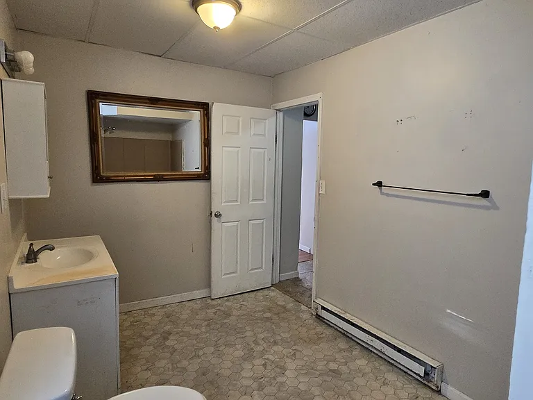 300-302 William St #1 — Photo 15