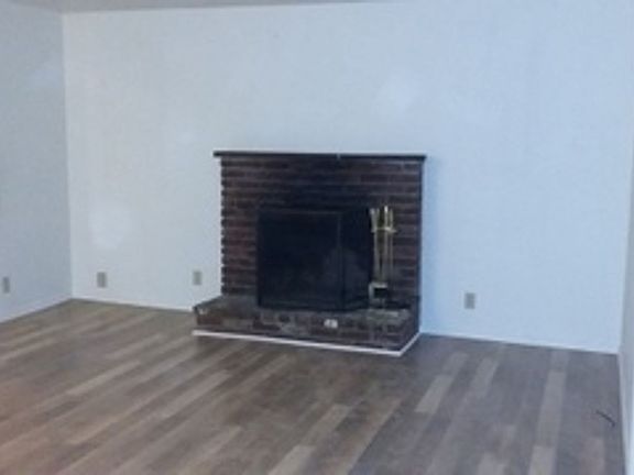 4th image of 2483 10th St