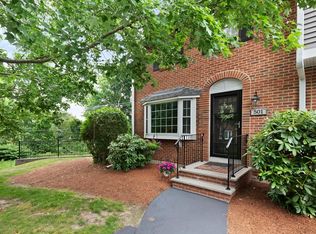 320 Newbury St APT 501, Danvers, MA 01923