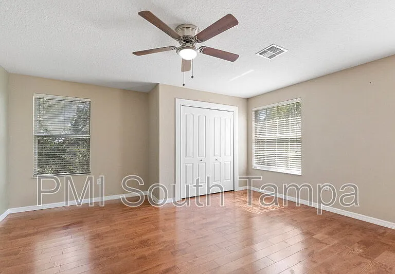 11403 Holmbridge Ln — Photo 16