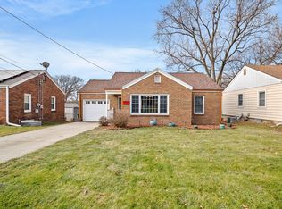 1008 65th St, Windsor Heights, IA 50324