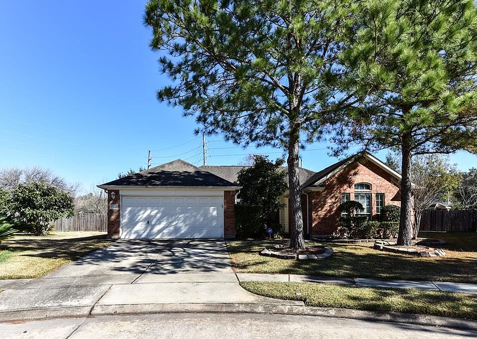 1st image of 2418 Avery Park Dr
