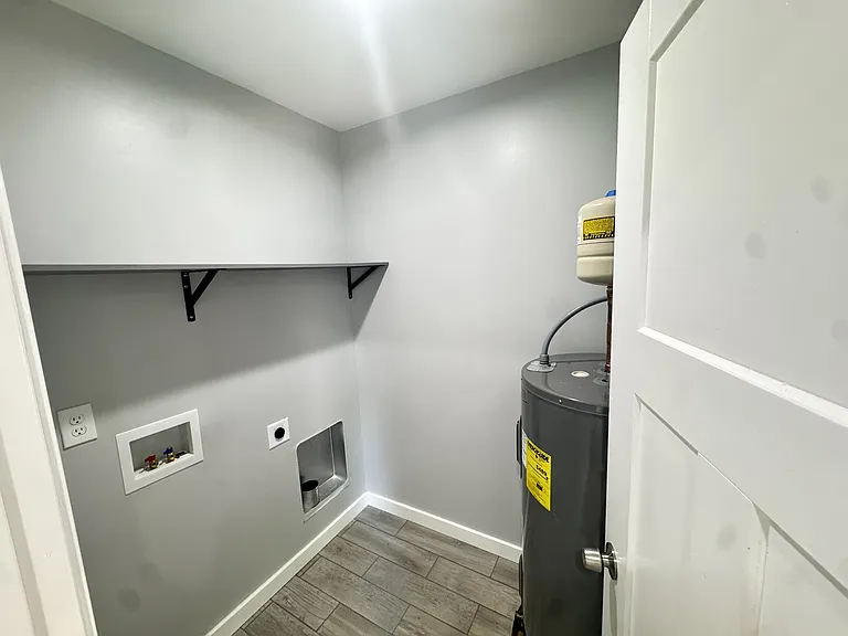 48 Charterhouse Ave — Photo 10