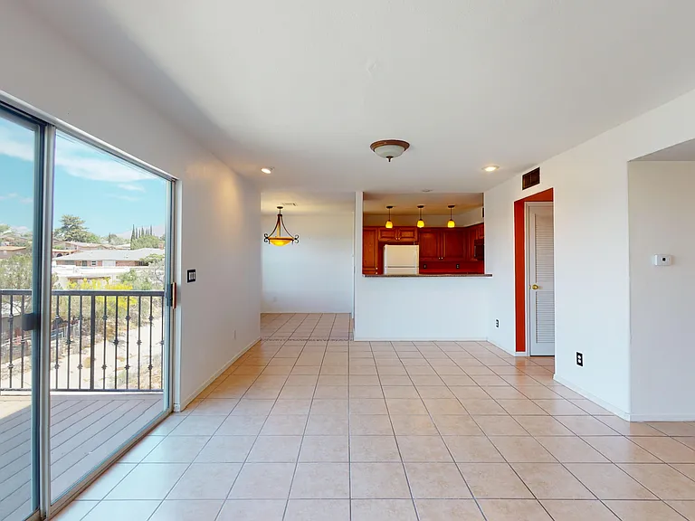 6256 Escondido Dr — Photo 4