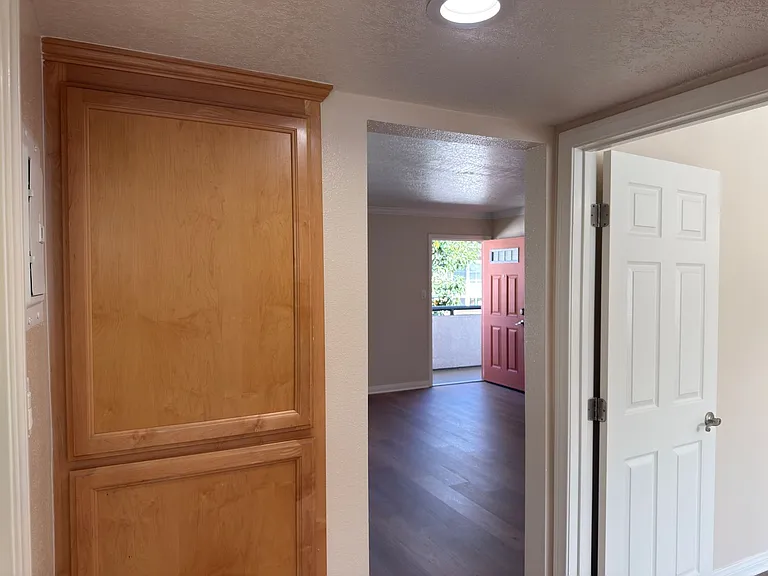 Pointe Pacific Apartment Homes — Photo 38