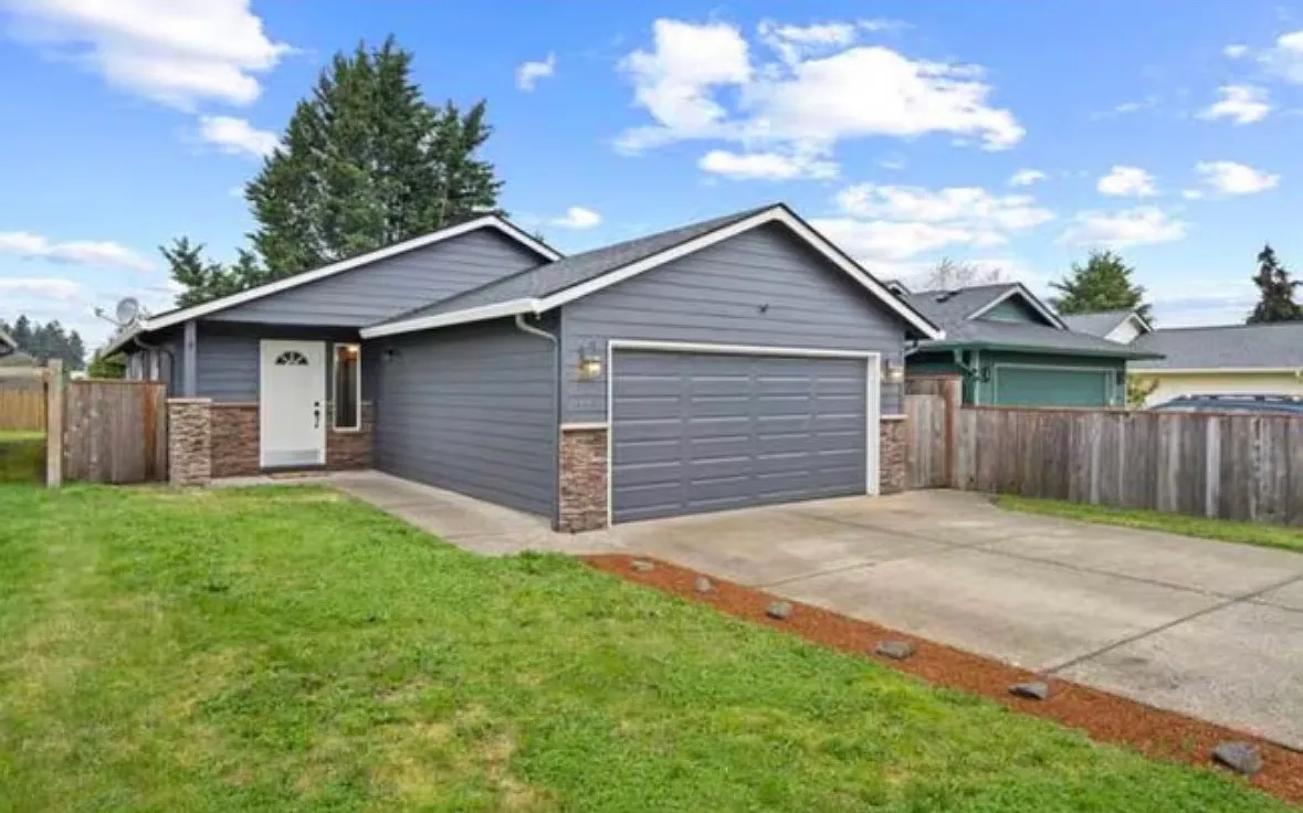3 bed, 1260 sqft, $2,500 — Photo 1