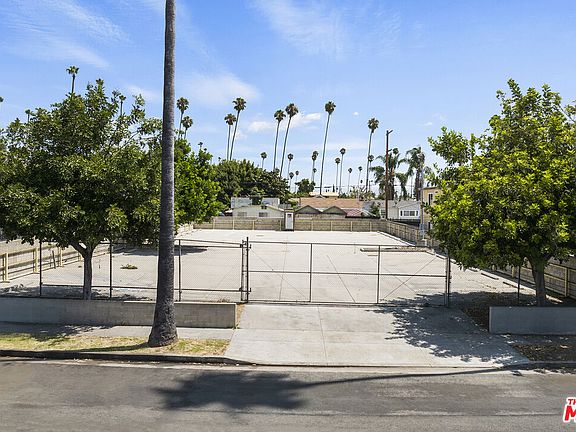 4th image of 3608 10th Ave