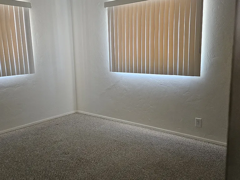 2719 N Baxter Ave — Photo 9