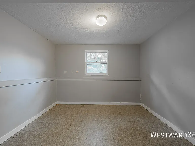 2221 Belmont Ave #SFH — Photo 19