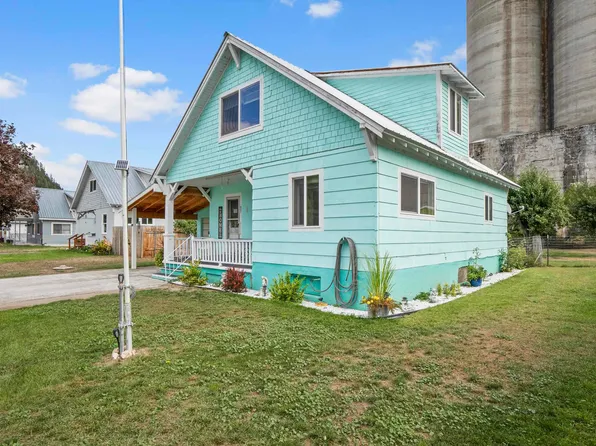401 N Park St, Metaline Falls, WA 99153