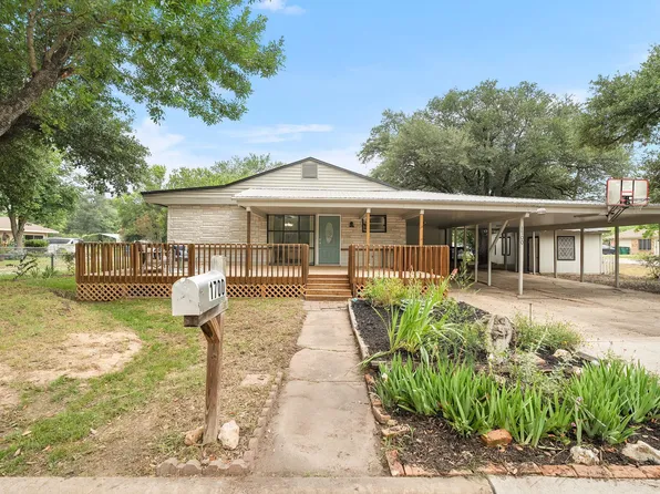 1700 W 7th St, Taylor, TX 76574