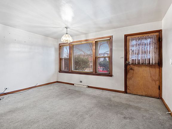 2nd image of 5019 W Van Buren St