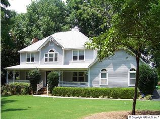 319 Riverview Dr SE, Decatur, AL 35603