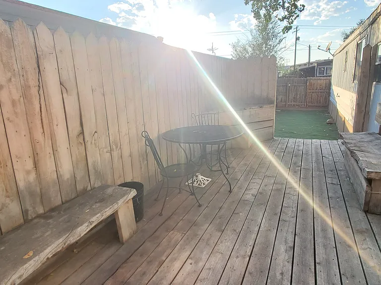 548 Westshore Rd — Photo 7