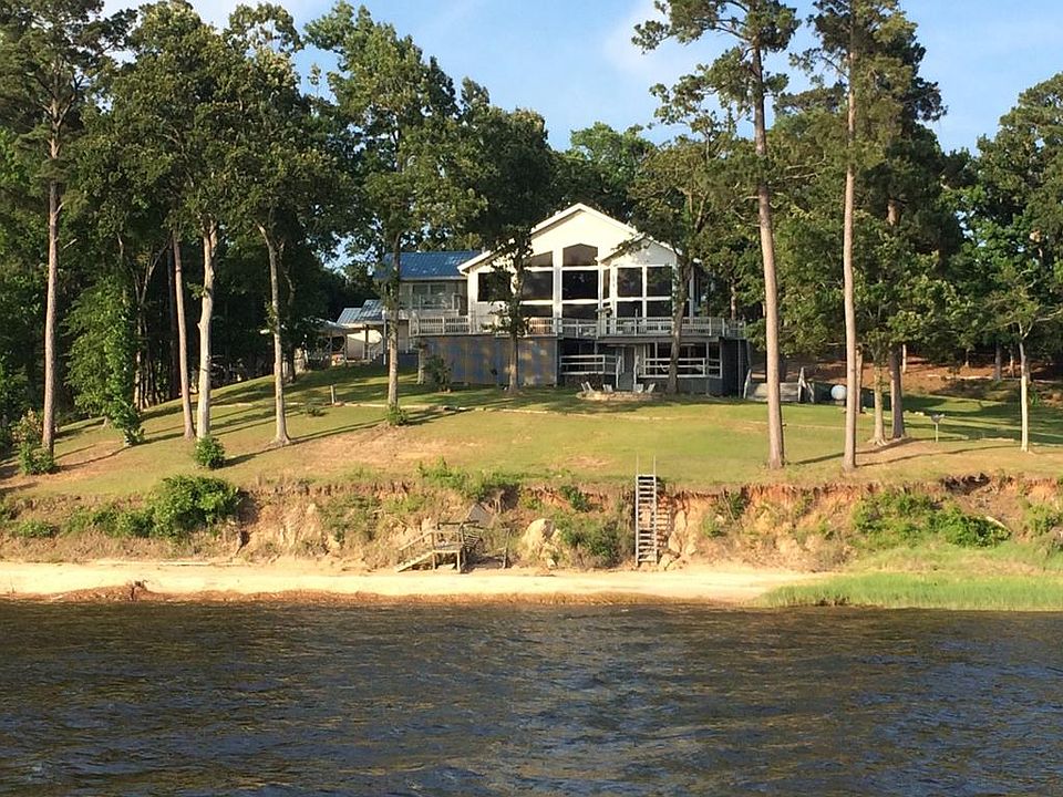 1st image of 162 Lake Wood