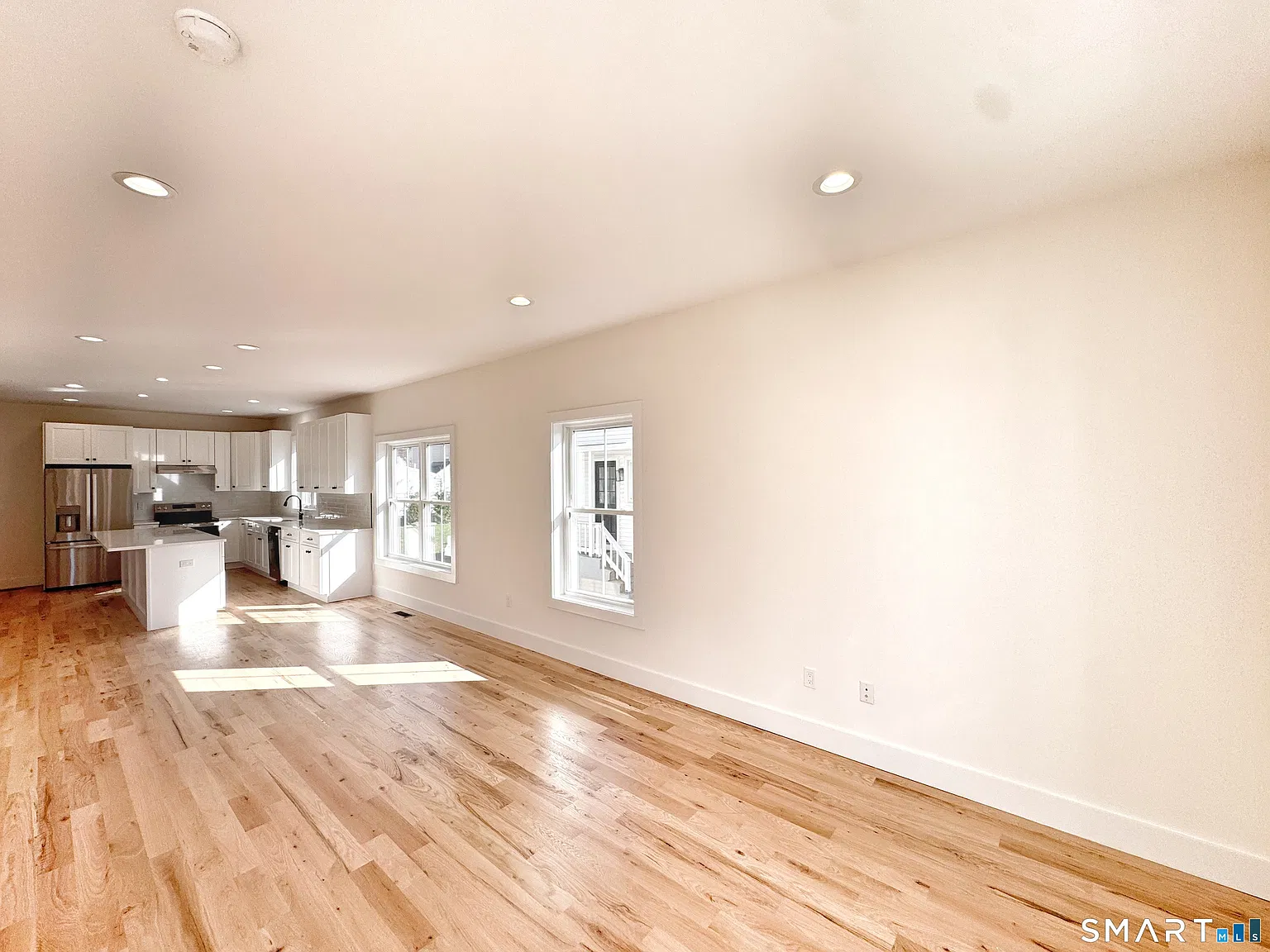 3 bed, 2.5 bath, 1600 sqft, $3,850 — Photo 4