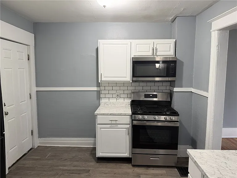 161 S Union St — Photo 5