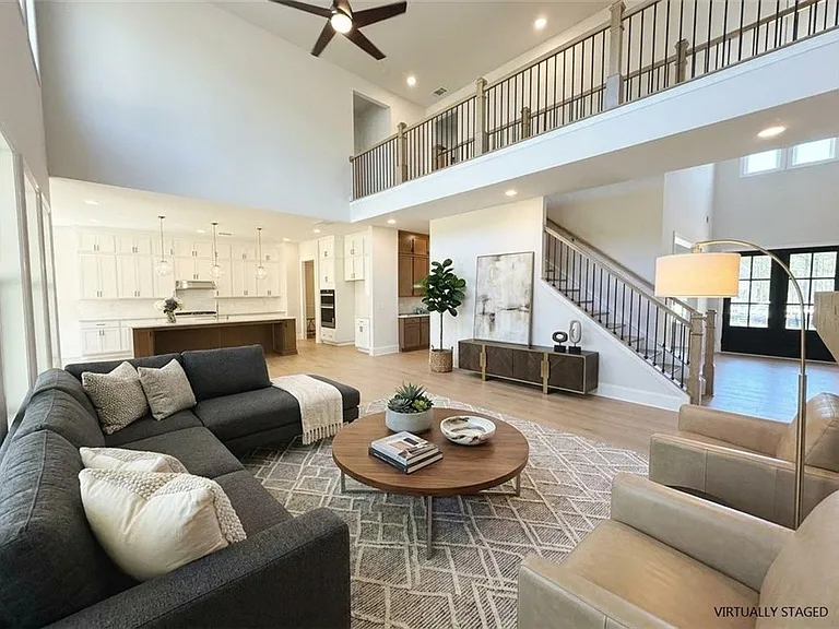 2450 Colliers Ln — Photo 17